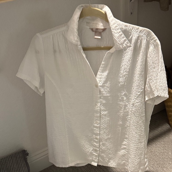 White Stag Tops - White Stag White Short Sleeve Lightweight, wrinkle free